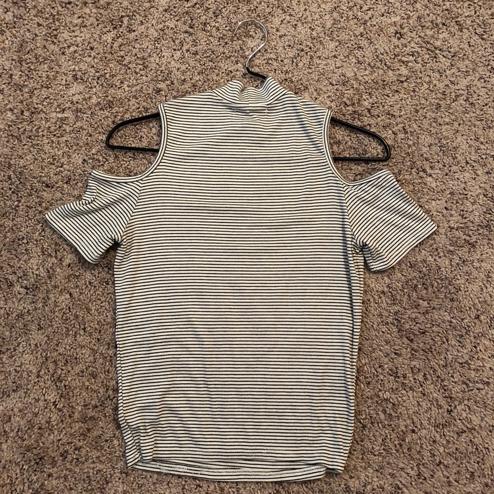 Fitted Striped Crop Top